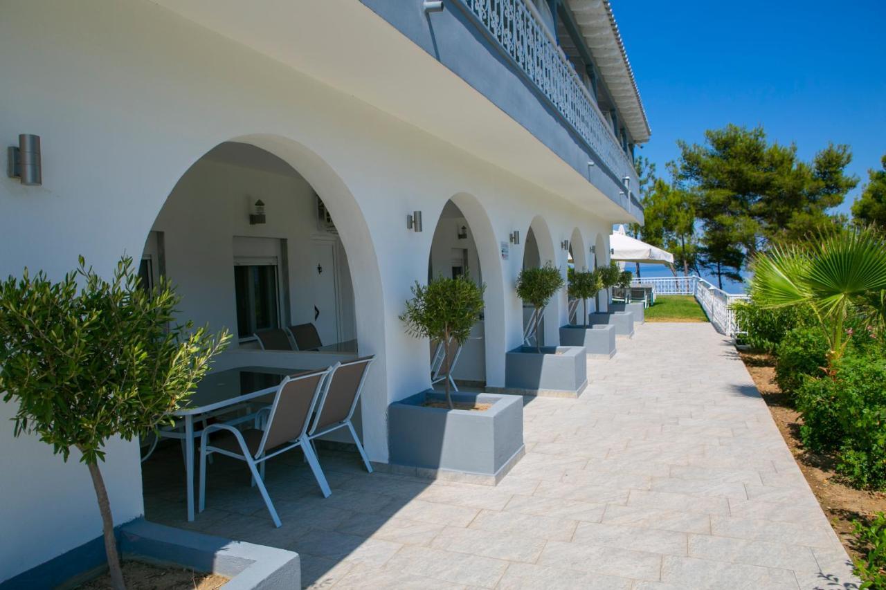 Aelia Sea View Studios Афитос Екстериор снимка
