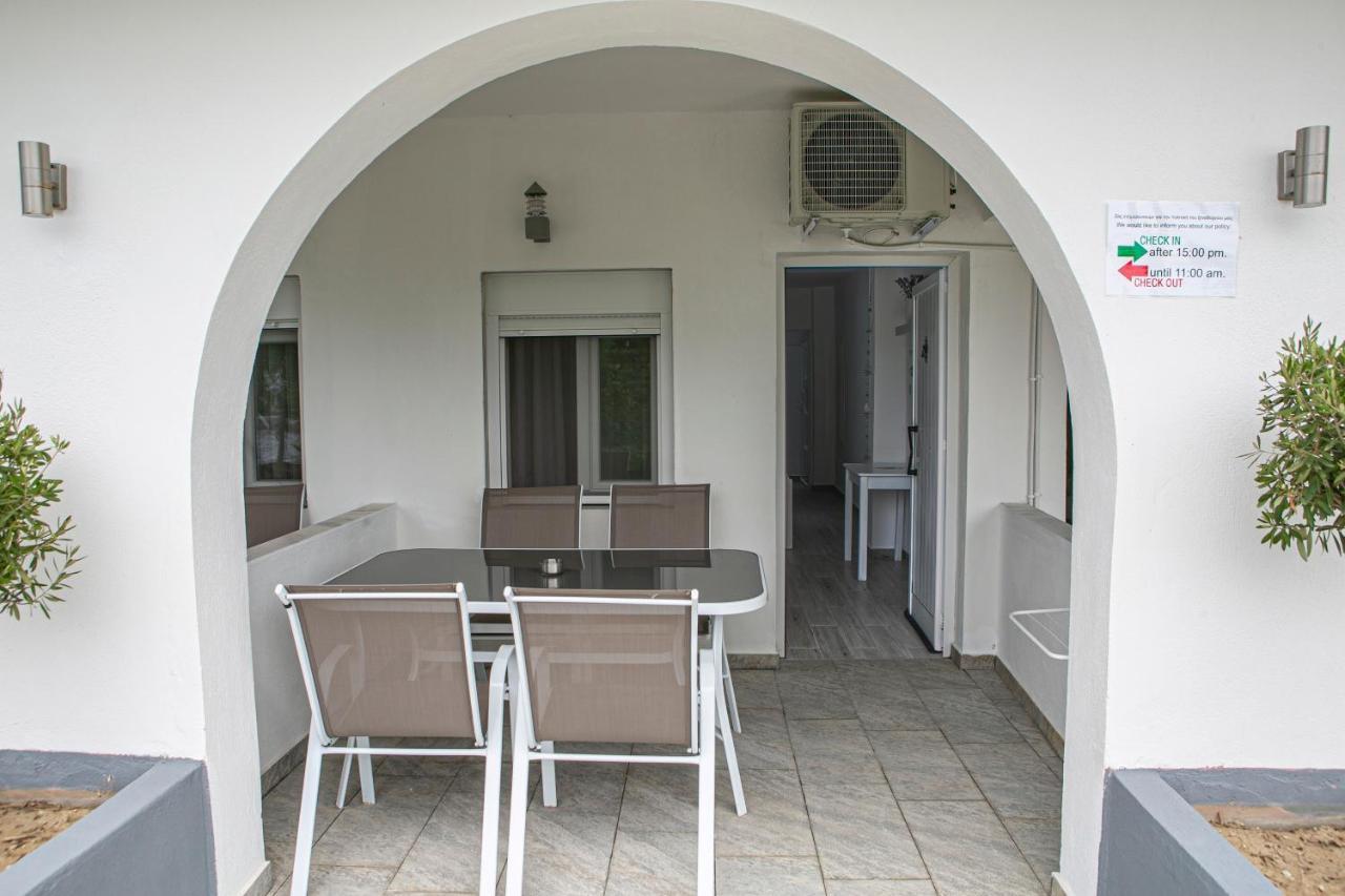 Aelia Sea View Studios Афитос Екстериор снимка