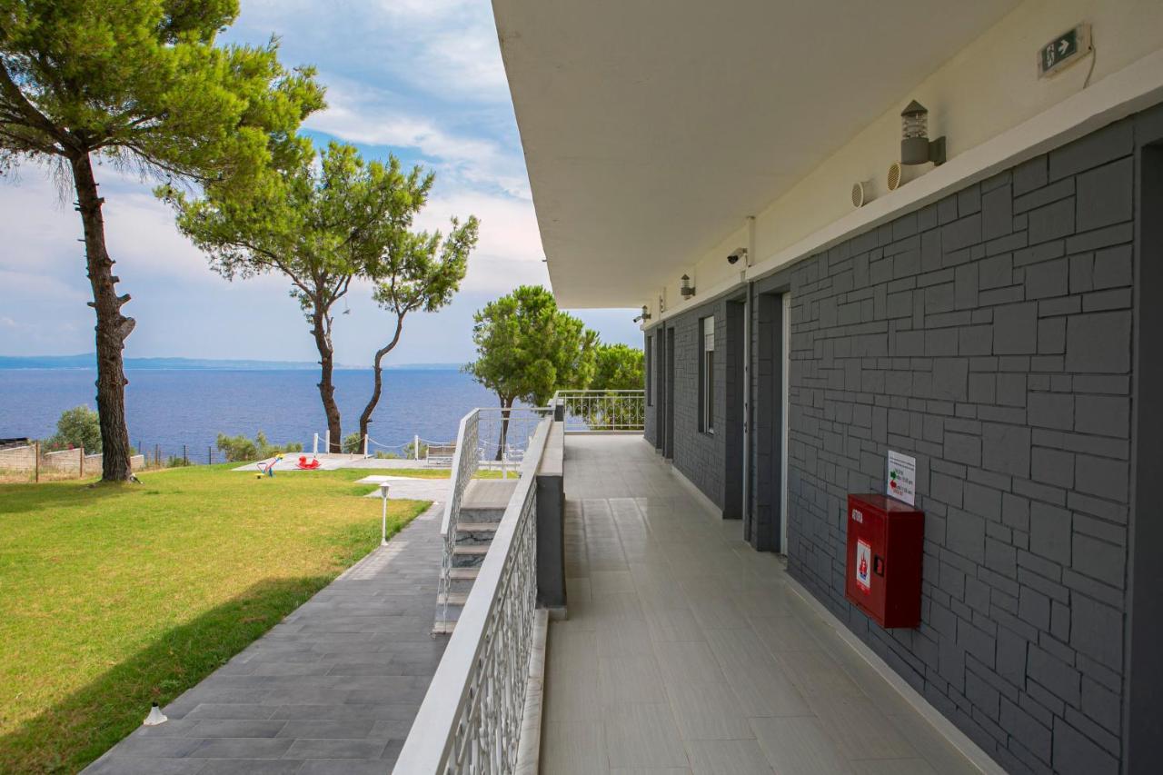 Aelia Sea View Studios Афитос Екстериор снимка